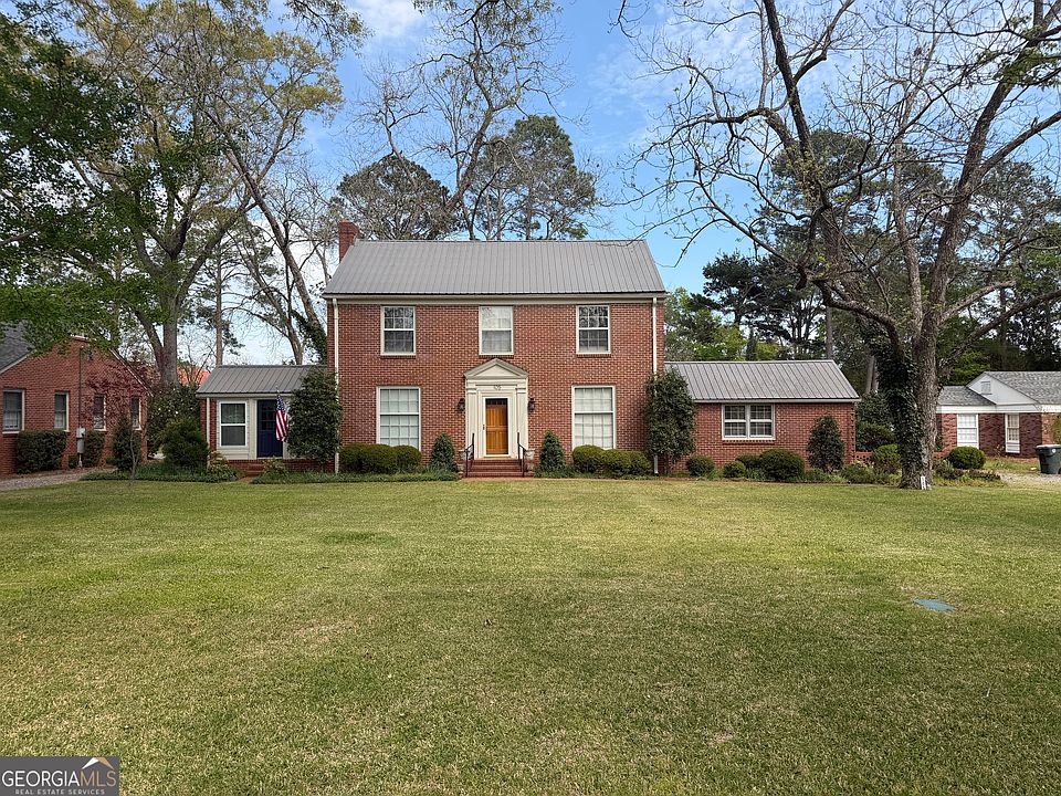 1st image of 105 Lacross St