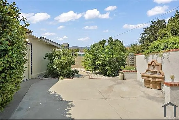 3645 Camellia Dr — Photo 17