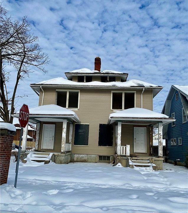 1st image of 373 Kenwood Ave
