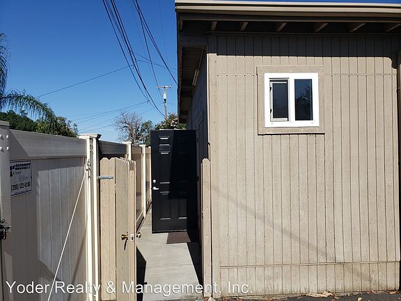 3rd image of 3114 Atchison St