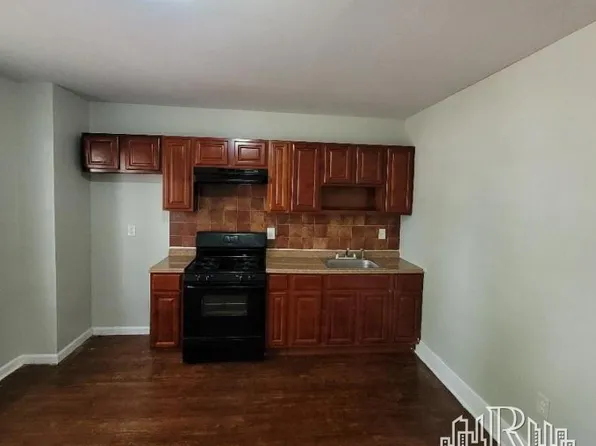 112 Monroe St, Roselle, NJ