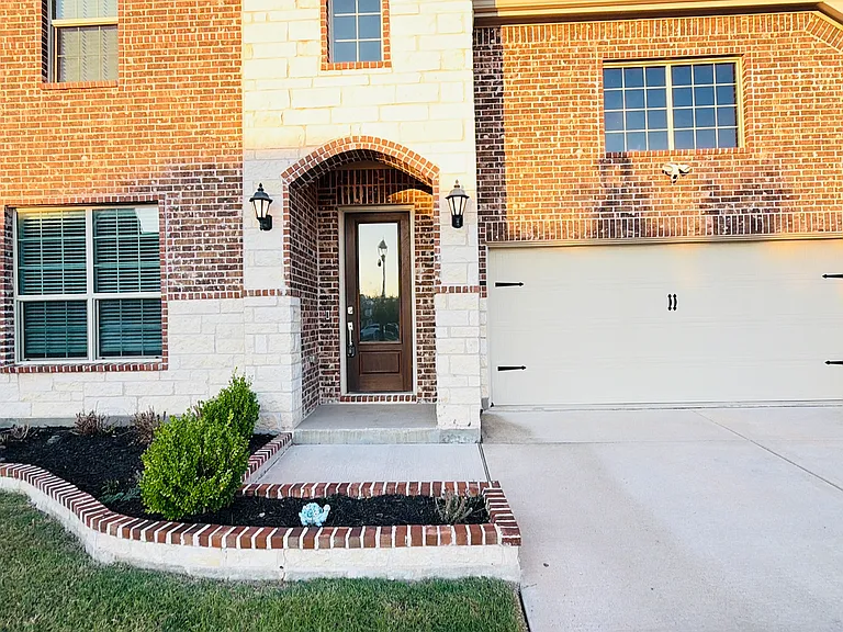7324 Black Cherry Ln — Photo 3