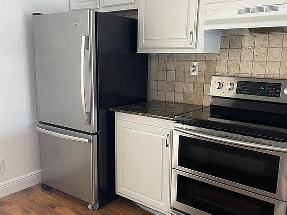 3rd image of 6 Royal Palm Wy #209