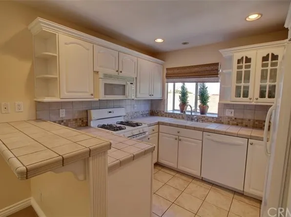 2330 Vanguard Way #62, Costa Mesa, CA 92626
