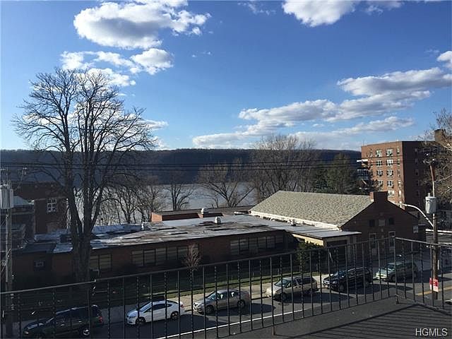 1st image of 592 Warburton Ave APT 2