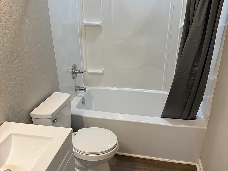 1028 Tucker Ave #C — Photo 5