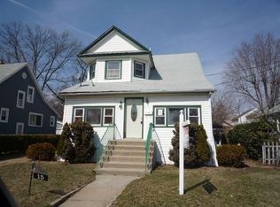 15 Evans Ave, Freeport, NY 11520