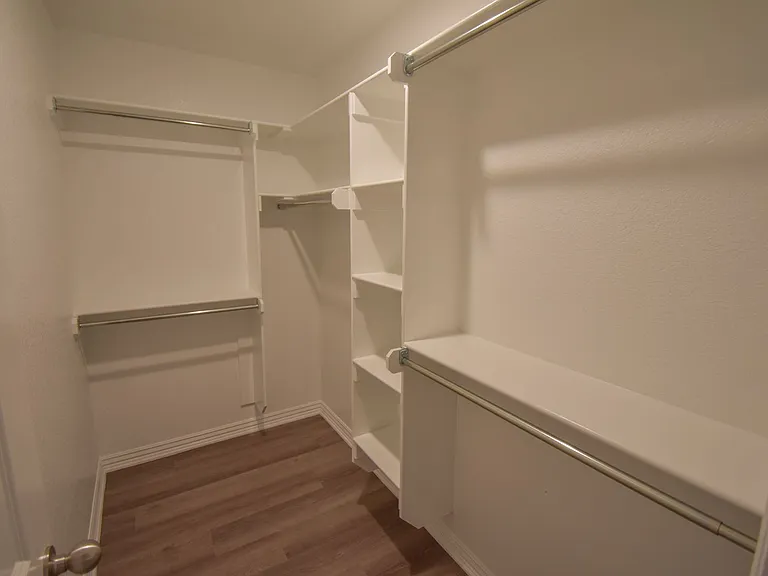 929 W Buchanan St #2 — Photo 7