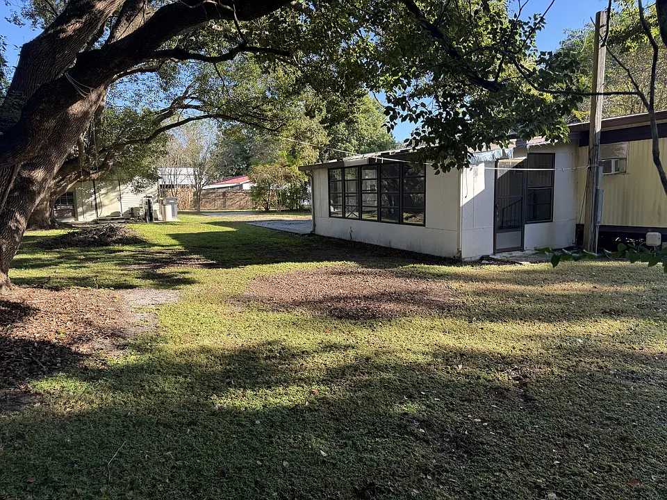 1724 Oakland Rd W