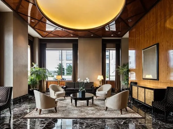 200 Riverside Boulevard image 9 of 14