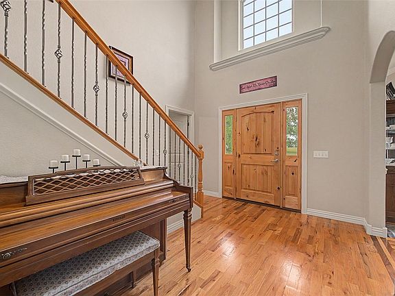 2nd image of 222 Spring Creek Rd