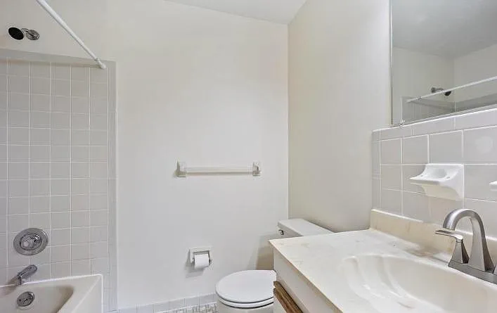 123 Conway Ct — Photo 8