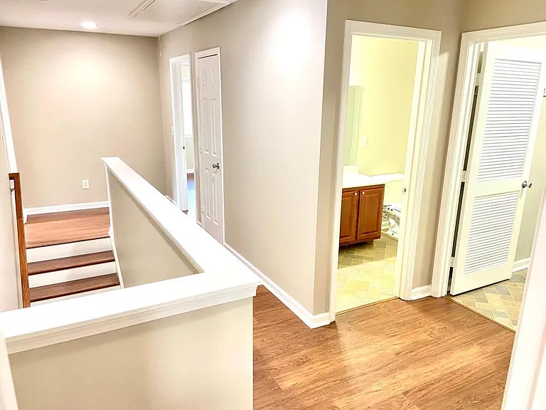 708 Hewespoint Ct — Photo 7