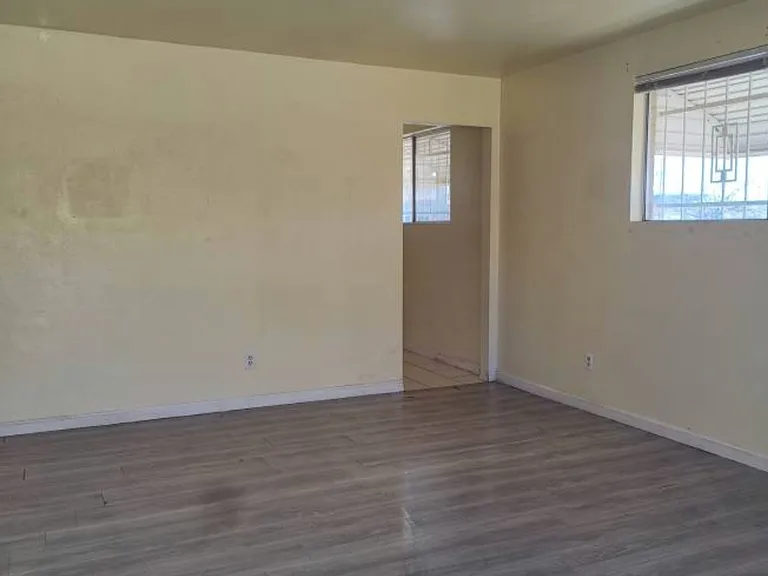 820 Ortiz Dr SE #A — Photo 11