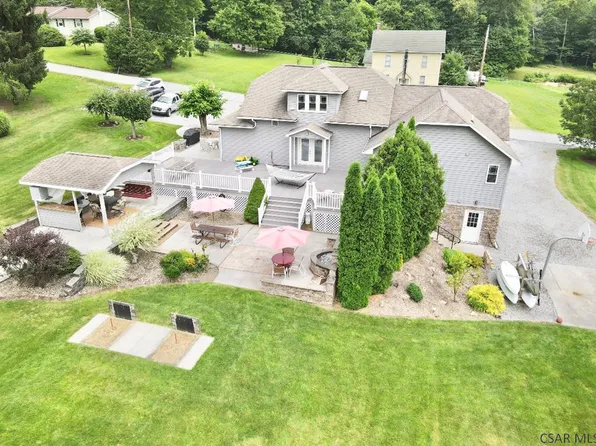 208 Westpoint Rd, Mineral Pt, PA 15942