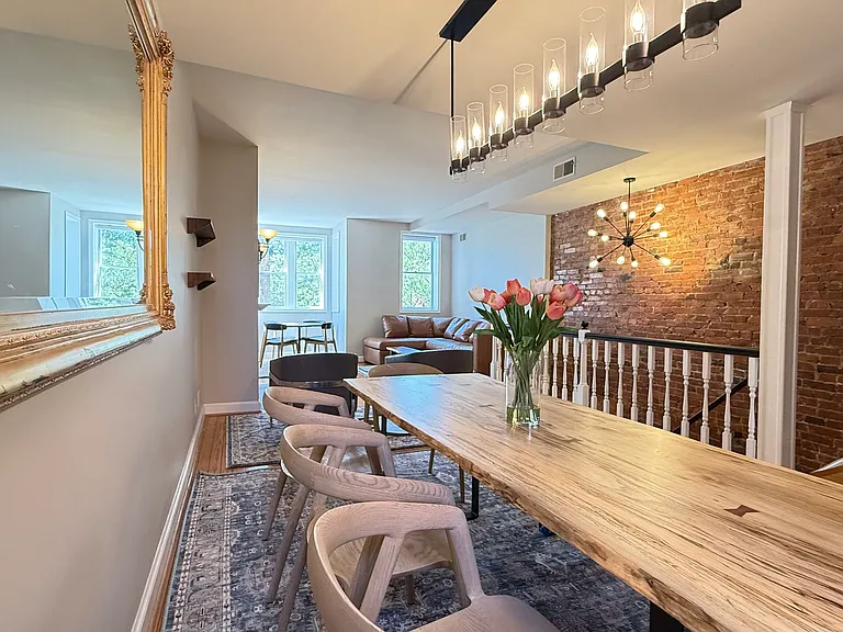 1118 F St NE #3 — Photo 5