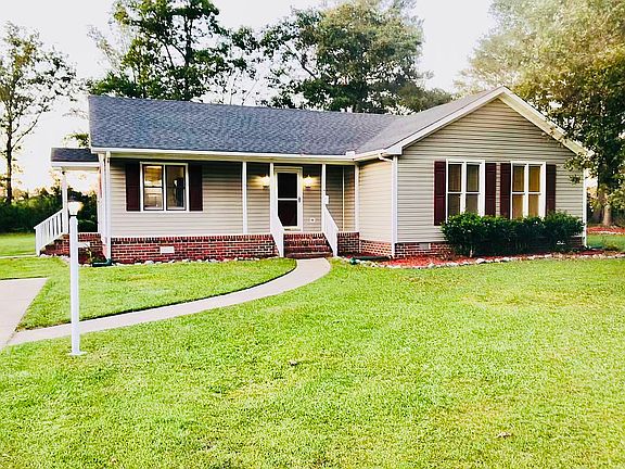2nd image of 1394 Huckleberry Ln