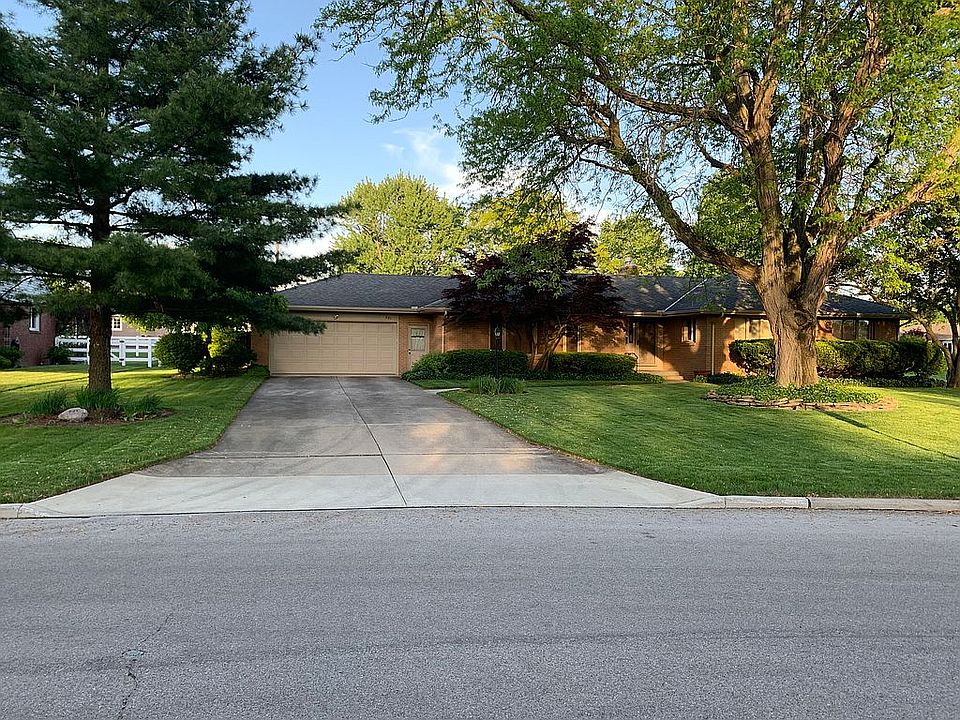 1st image of 621 E Circle Dr