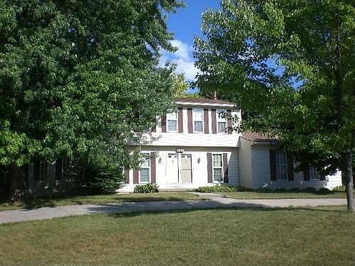 1st image of 2598 Armstrong Dr