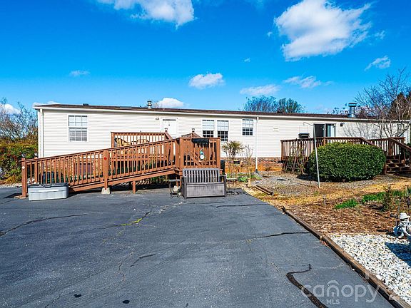 3rd image of 8547 Ledford Ave