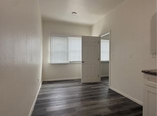2001 Cedar Ave #13, Long Beach, CA 90806