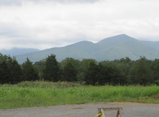 Coltsfoot Ln, McGaheysville, VA 22840