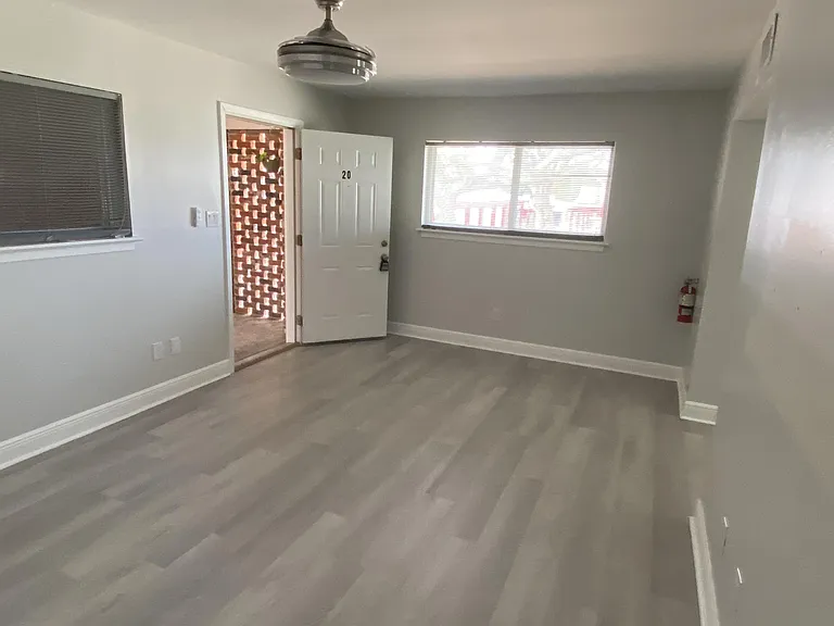 139 McDonnell Ave #20 — Photo 6