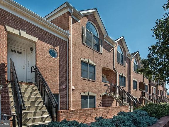 2nd image of 6908 Fairfax Dr Unit 410