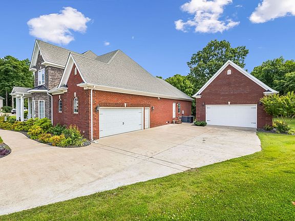 4th image of 122 Queenstown Ct