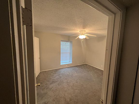 4th image of 5232 Fleetwood Oaks Ave APT 216