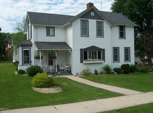 101 Pleasant St E, Lanesboro, MN 55949