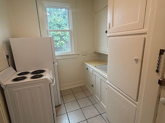 5th image of 1329 E 11th Ave #4