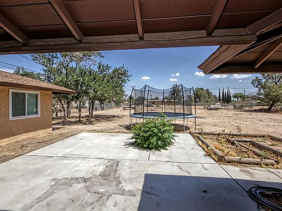 5th image of 16330 Cabrillo Dr