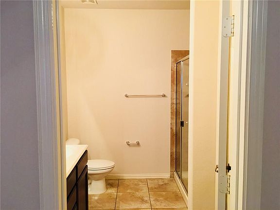 5th image of 425 Perkins Dr