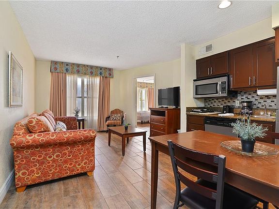 3rd image of 3100 Parkway Blvd #722
