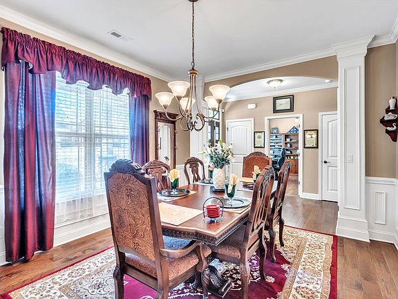 5th image of 112 Providence Point Ln