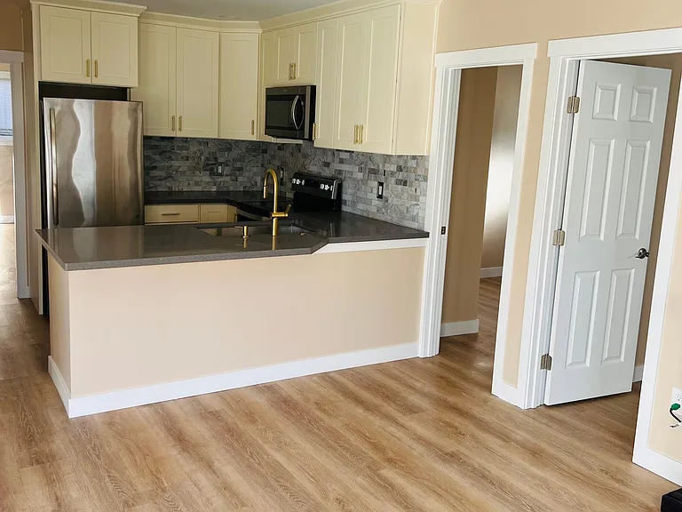 4805 Glenwood Ave — Photo 24