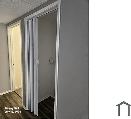 15916 Vanowen St #110 — Photo 6