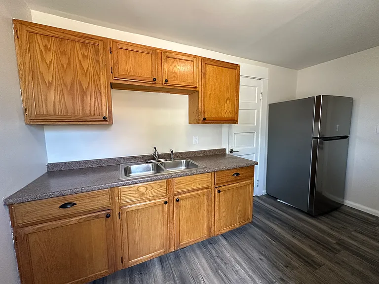 4237 Saint Clair Ave #1 — Photo 7