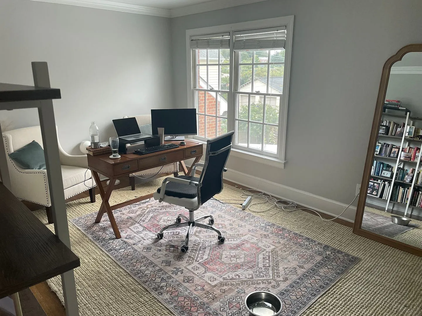 Amazing 2 bedroom home on Cary Street Rd — Photo 3