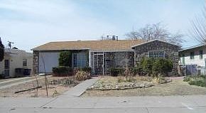 1st image of 821 Regan St