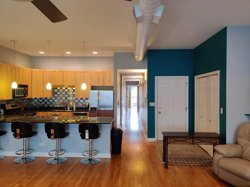 Living Room/Kitchen