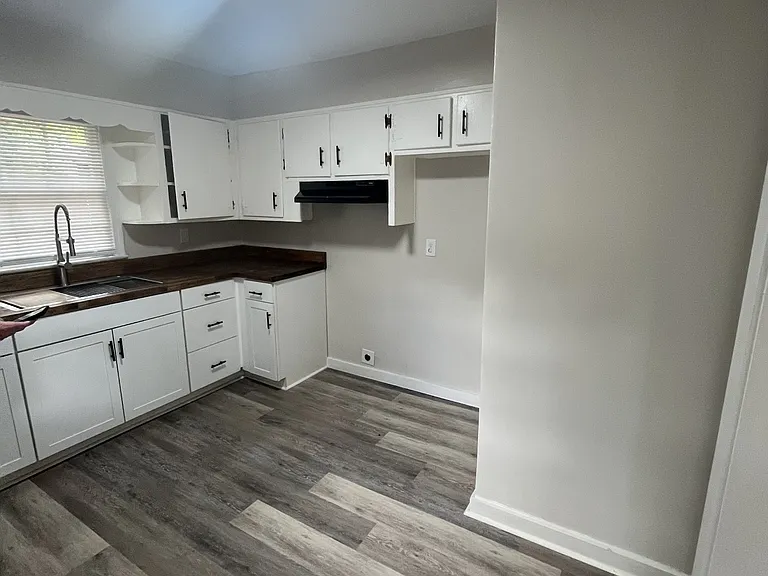 7313 Paris Ave — Photo 15