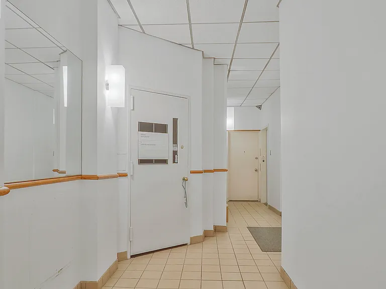 420 W 23rd St #GF — Photo 6