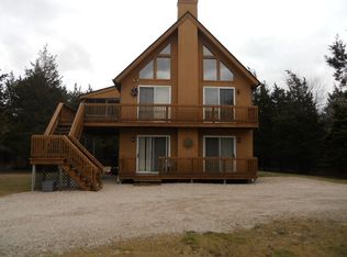 29 Howard Dr, Charlestown, RI 02813