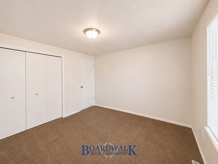 3549 S Colby Ave — Photo 9