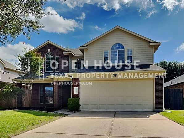 31710 Royal Woods Ct