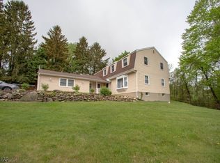 10 Graphic Blvd, Sparta, NJ 07871