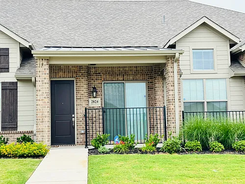 2824 Applewood Way Photo 1