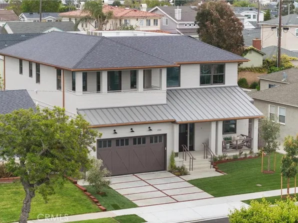 2104 Lynngrove Dr, Manhattan Beach, CA 90266